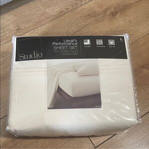 Studio UltraFit Cotton-Rich Sheet Set - White